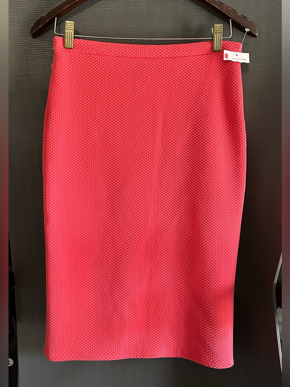 Women's Pink Textured Pencil Skirt